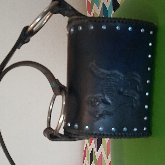 Hard leather purse..GATORITA..shoulder  strap.. - Picture 3 of 6